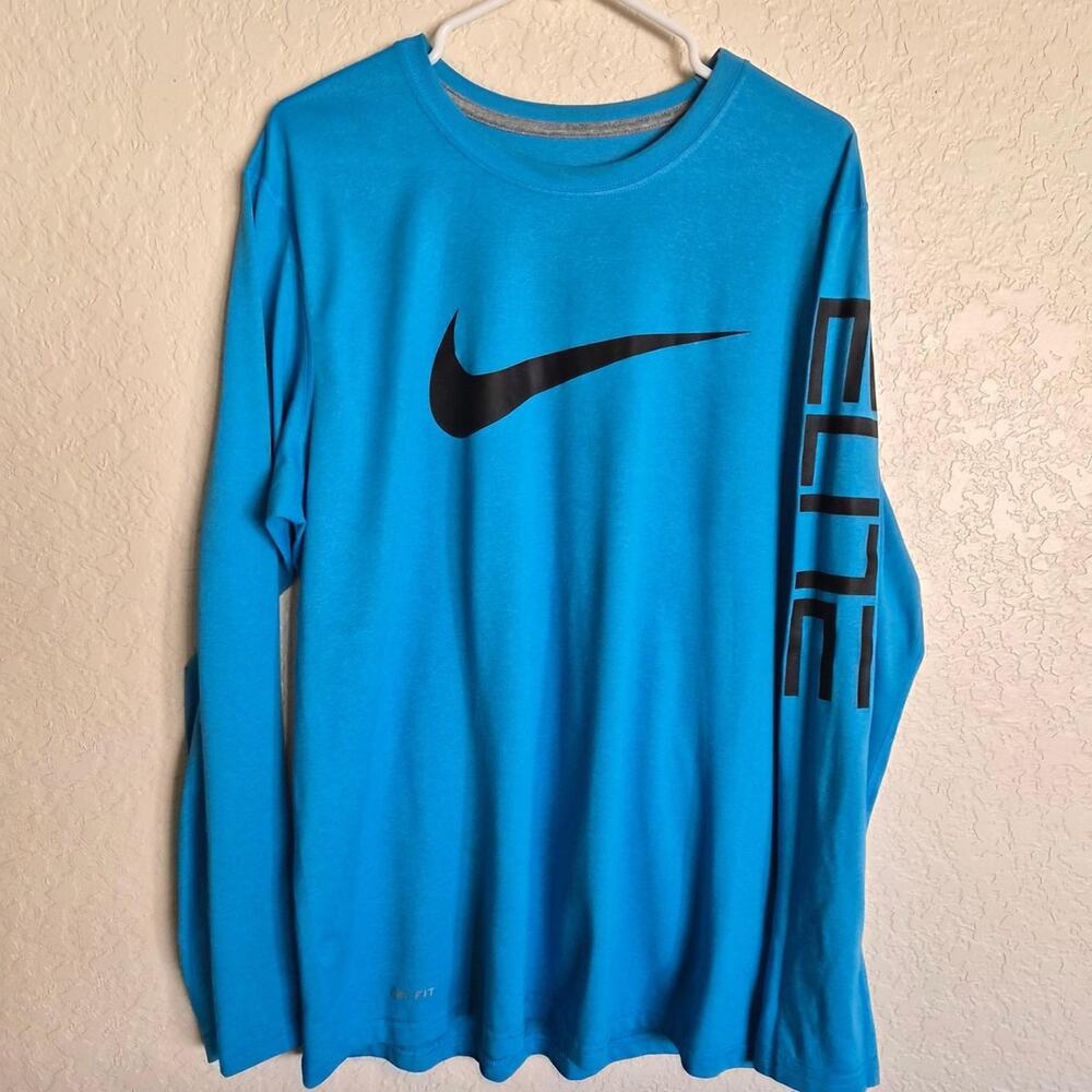 Nike blue long sleeve shirt size Large